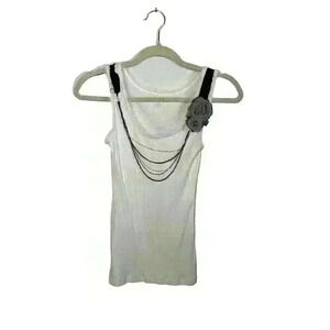 Ann Taylor Loft SM Petite White Ribbed Tank Top Necklace Gray Flower Tie Fringe